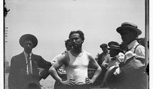 Man of the Month: Harry Houdini – Part 2 – The Escapist - Wolf & Iron